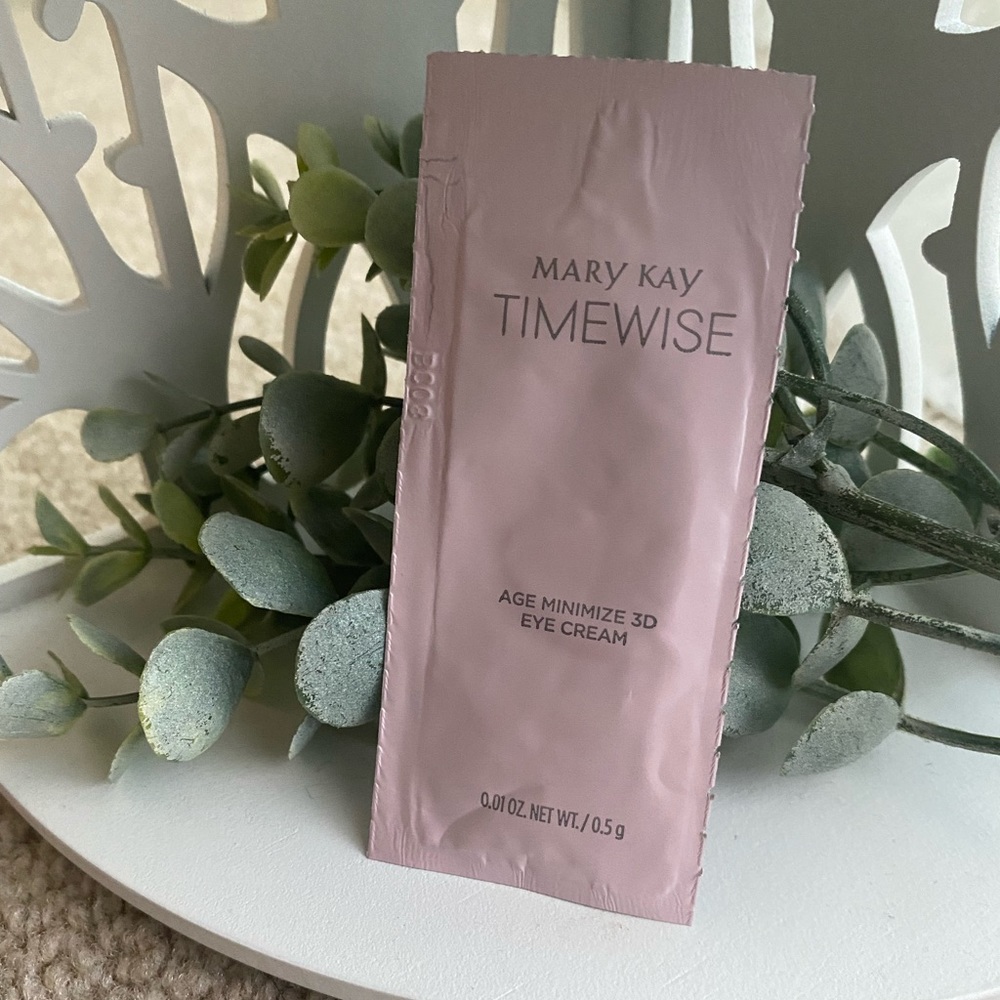 Mary Kay TIMEWISE age minimize 3D eye cream SAMPLE
